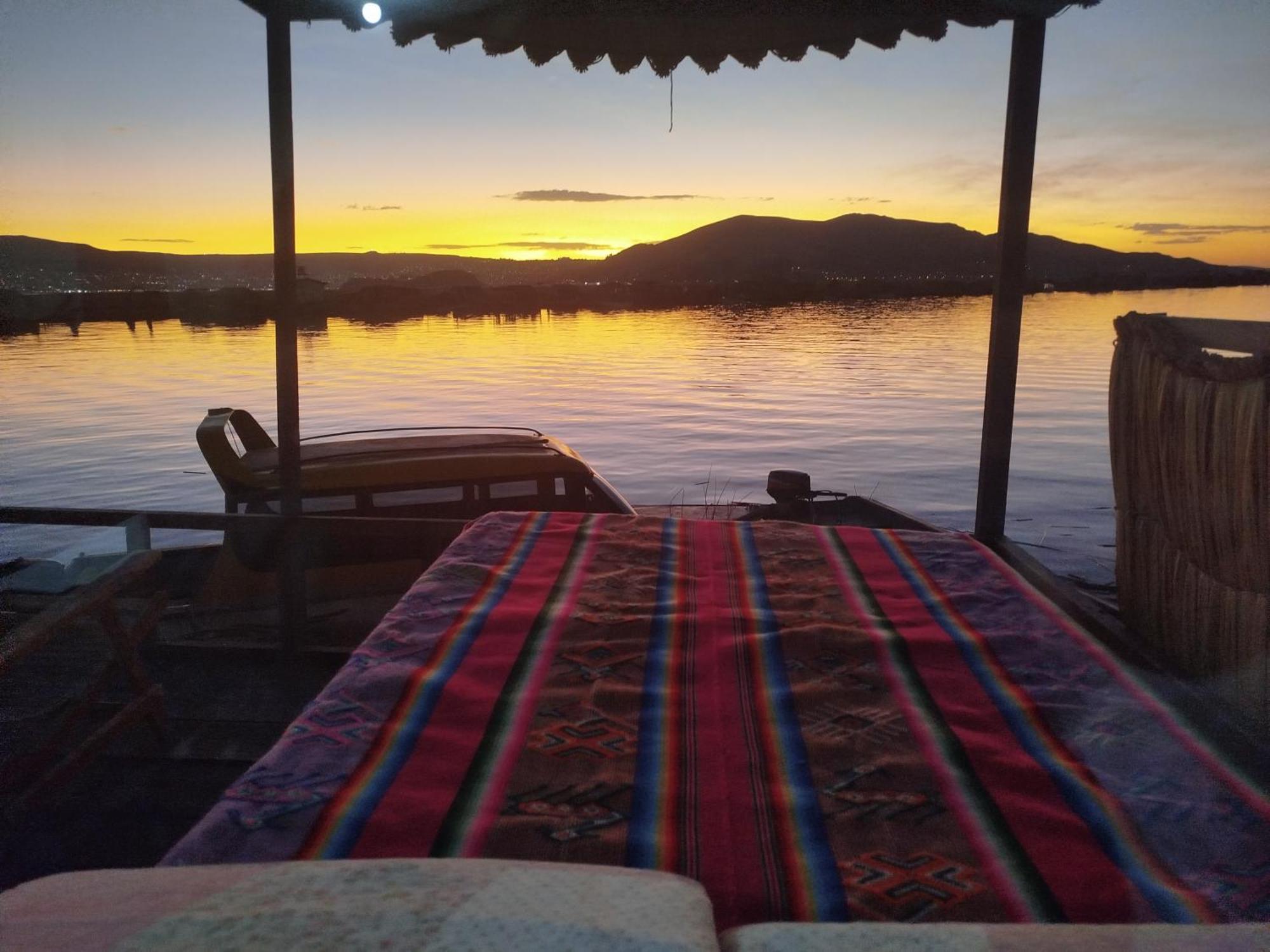 Uros Utasa Lodge Puno Eksteriør bilde